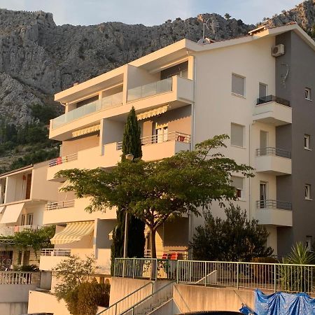 Apartments Beverly Omiš Kültér fotó