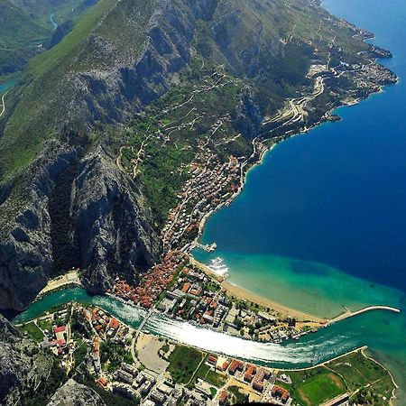 Apartments Beverly Omiš Kültér fotó