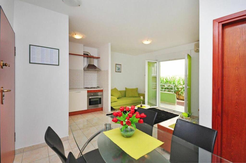 Apartments Beverly Omiš Kültér fotó