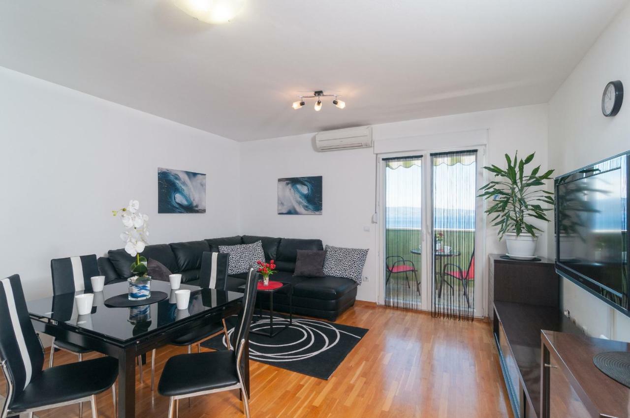 Apartments Beverly Omiš Kültér fotó